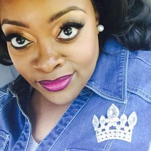 Meet your Posher, Yolanda